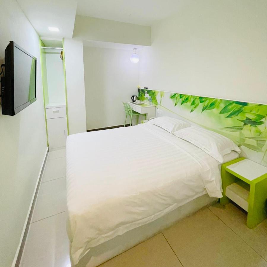 Green Apple Boutique Hotel Kota Kinabalu Exterior photo